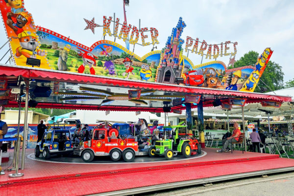 Kinderparadies-seitl_Frontansicht